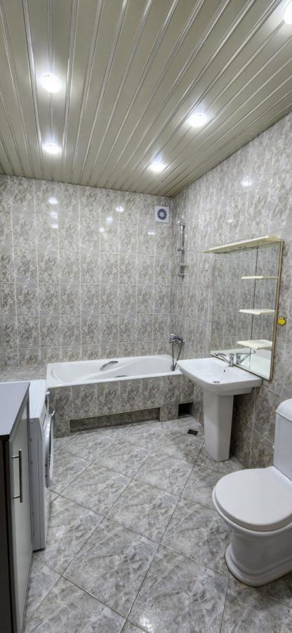 Gelahouse Aparthotel Батуми Екстериор снимка