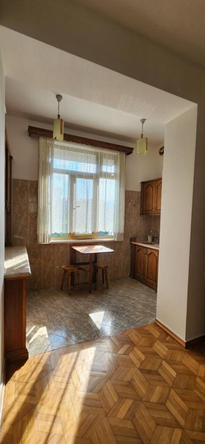 Gelahouse Aparthotel Батуми Екстериор снимка
